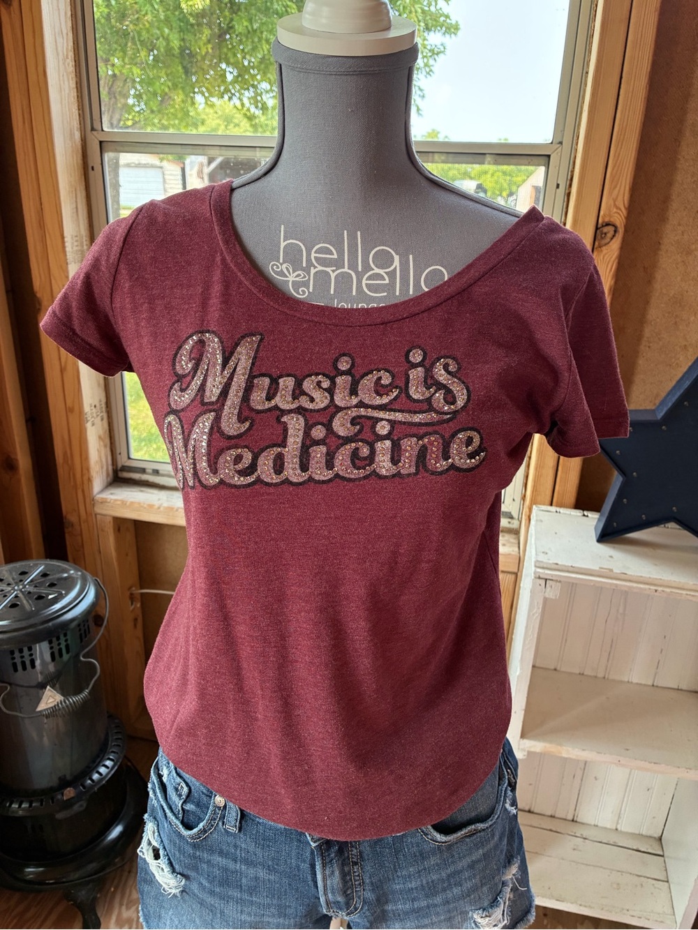 Women's Maroon Idyllwind Bling ‘Music is Medicine' Graphic Tee